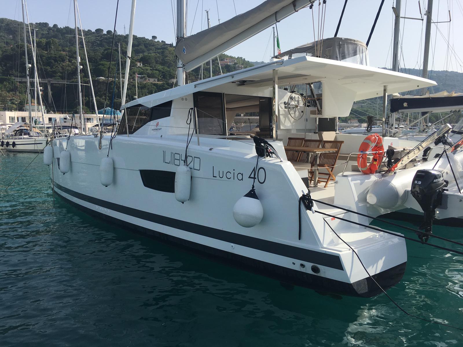 Fountaine Pajot Lucia 40
